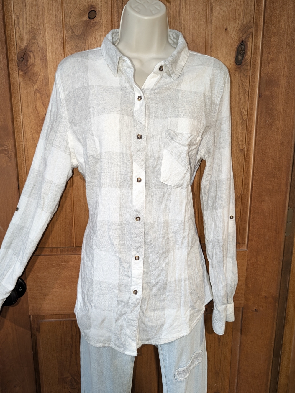 Thread & Supply Light Gray and White Plaid Button-Front Flannel Shirt